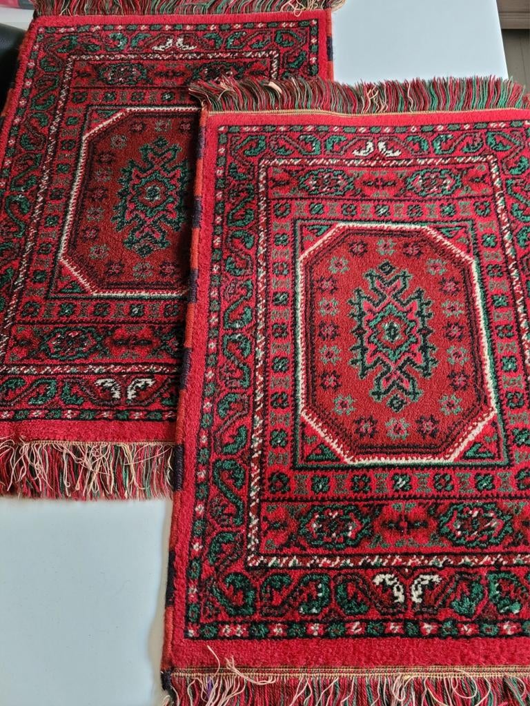 2x Perzisch vloerkleed 80x50 cm, Ophalen, Gebruikt, Groen, 50 tot 100 cm