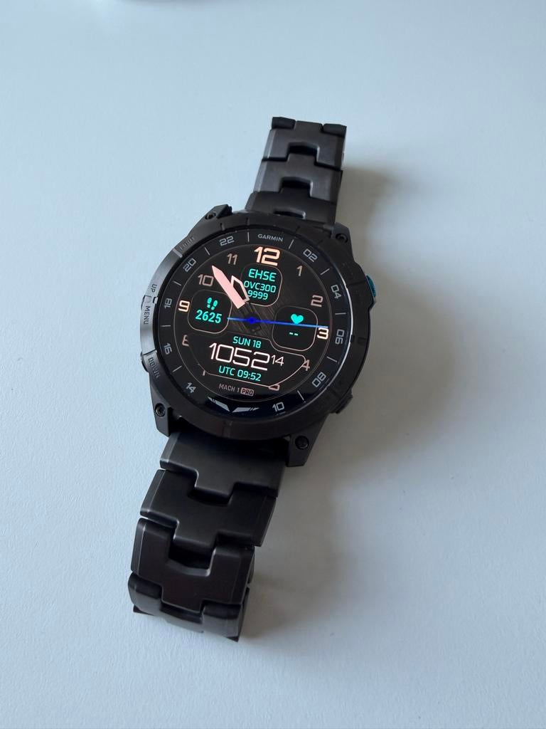 Garmin D2 Mach 1 Pro Aviator Smartwatch - Zwart, Sieraden, Tassen en Uiterlijk, Smartwatches, Zo goed als nieuw, Zwart, Afstand