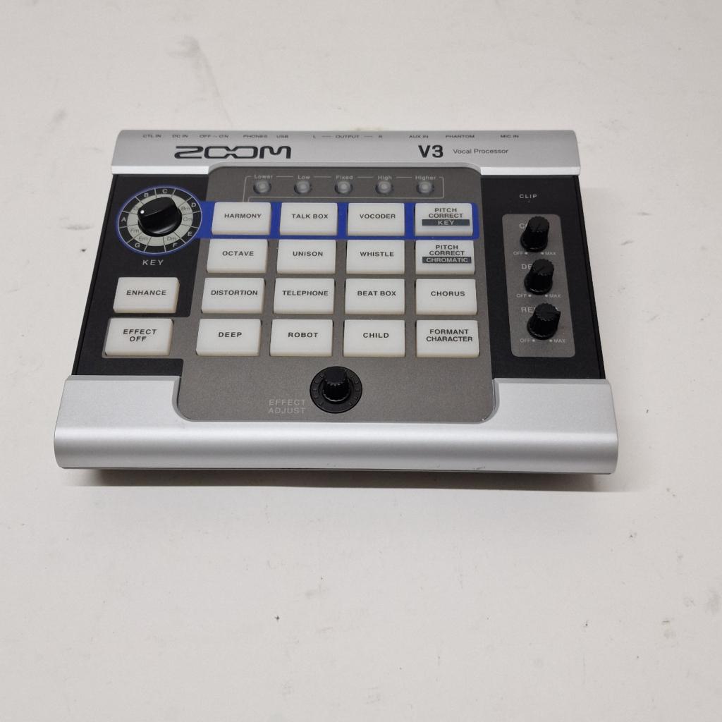Zoom V3 Vocal Processor | Nette Staat, Zoom, Zo goed als nieuw, Support@zoom.com, 55 Almaden Blvd, 6th Floor
San Jose, CA 95113
USA