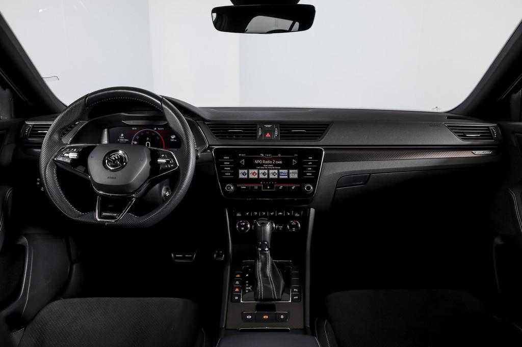 Skoda Superb Combi 1.4 TSI iV Sportline Business | Dig. Cock, Auto's, Gebruikt, Euro 6, 4 cilinders, 1668 kg