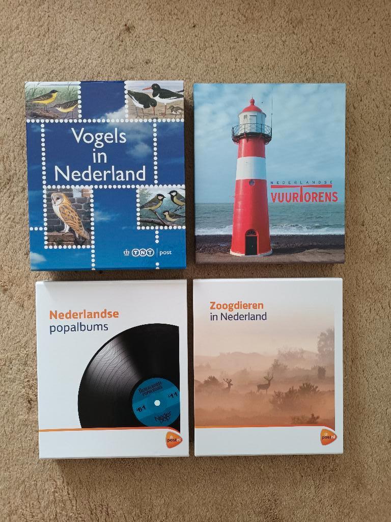Verzamelalbums met bladen --> zonder zegels --> Kijk !, Verzenden, Verzamelalbum