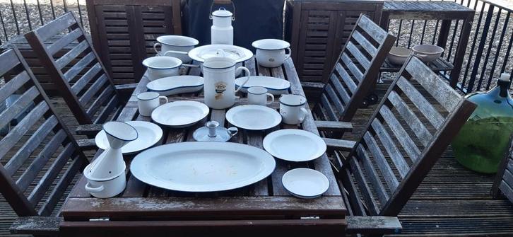 Grote partij wit emaille servies en keukengerei, Antiek en Kunst, Antiek | Emaille, Ophalen