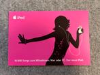 Apple 2004 iPod reclamekaart / post card pink, Audio, Tv en Foto, Mp3-spelers | Apple iPod, Overige types, Gebruikt, Roze, Minder dan 2 GB