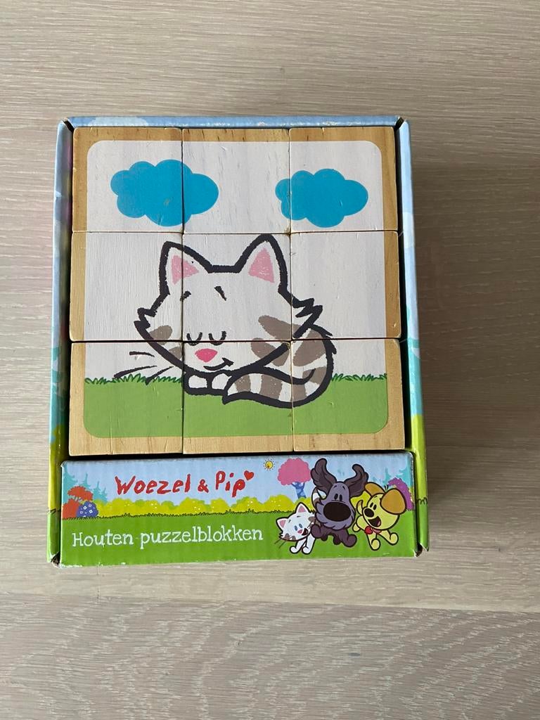 Puzzel houten blokken woezel en pip, Ophalen of Verzenden, Zo goed als nieuw