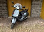 Vespa GTS 300 Super Sport Mat Grijs - Zo goed als nieuw, Fietsen en Brommers, Scooters | Vespa, Ophalen, Zo goed als nieuw, Benzine