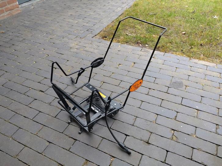 Steco Baby Mee drager voor Maxi Cosi - perfecte staat, Fietsen en Brommers, Fietsaccessoires | Fietsstoeltjes, Gebruikt, Achterzitje