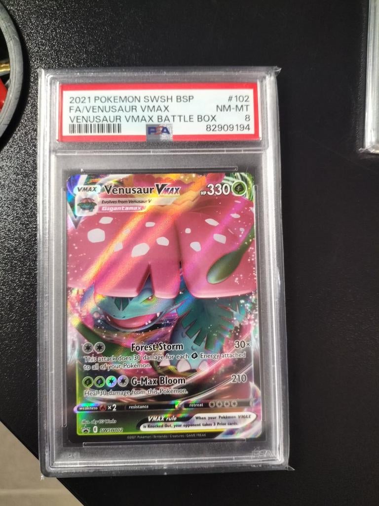 Venusaur VMAX Pokémon Kaart PSA 8 NM-MT, Ophalen of Verzenden, Zo goed als nieuw, Losse kaart
