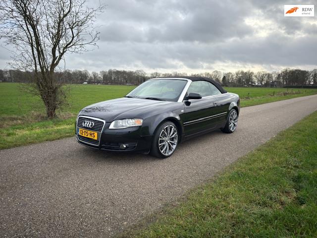 Audi A4 Cabriolet 2.7 TDI Pro Line, Auto's, Gebruikt, 197 €/maand, 4 stoelen, A4