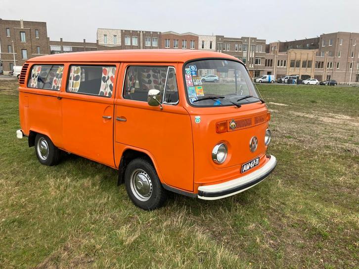 Volkswagen T2 b personenbus camper, Auto's, Oldtimers, Particulier, Trekhaak, USB, Volkswagen, Benzine, Overige carrosserieën