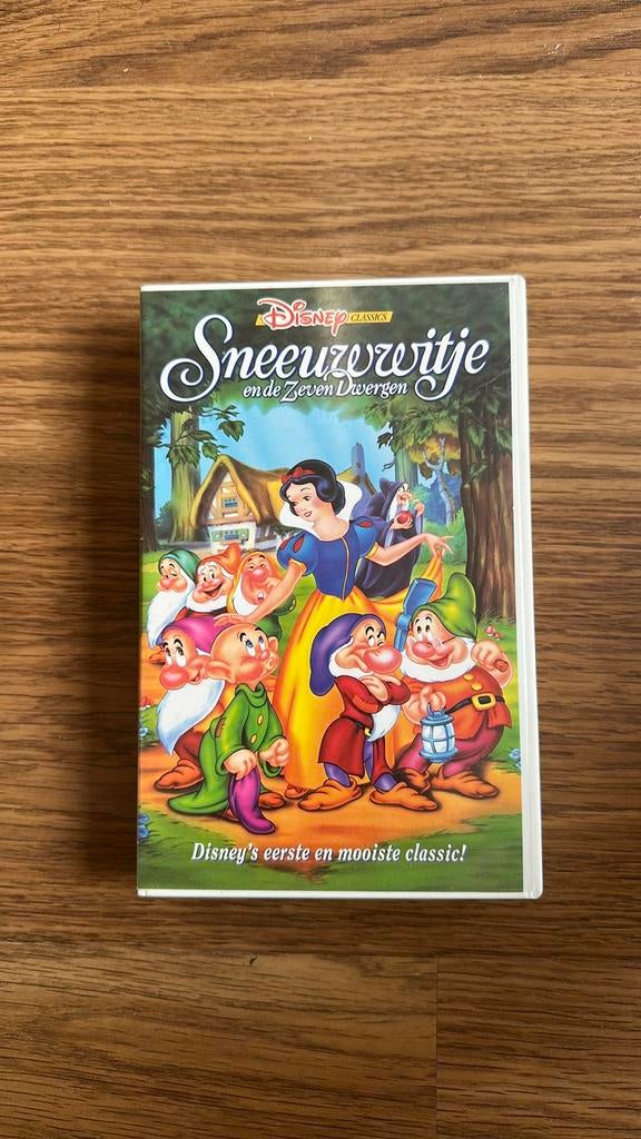 Disney Classics: Sneeuwwitje en de Zeven Dwergen VHS, Gebruikt, Tekenfilm, Alle leeftijden, Ophalen of Verzenden