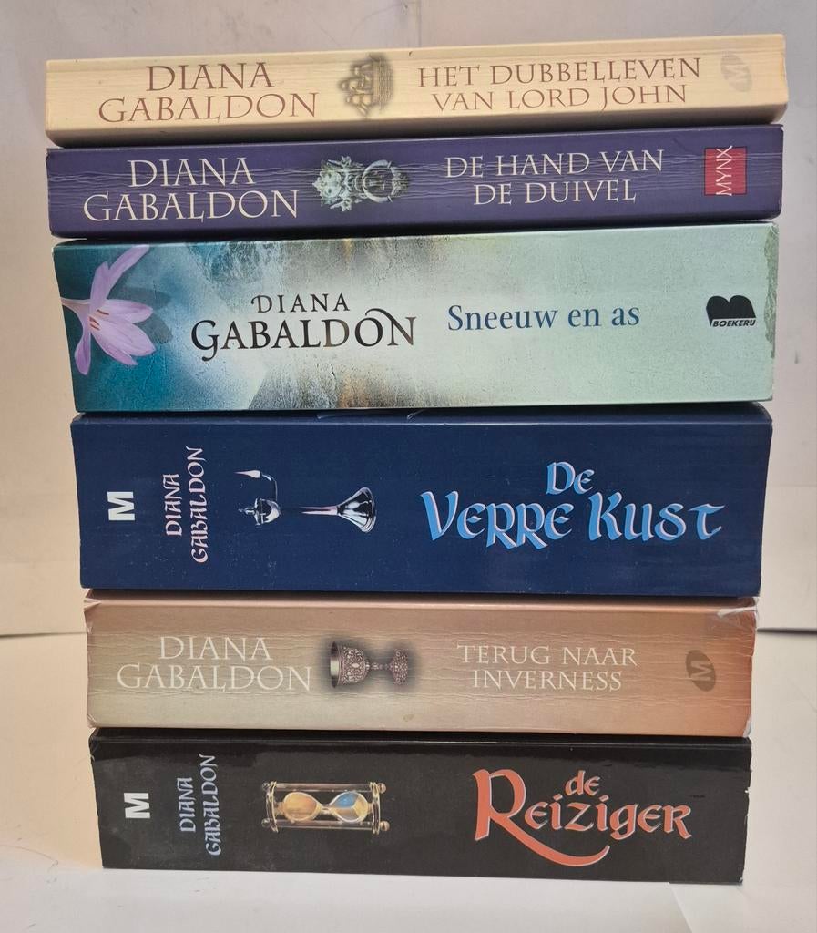 Diana Gabaldon 4x Reiziger 2x Lord John, Ophalen of Verzenden, Gelezen