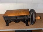 Antieke tabakssnijder uit de 19e eeuw van gietijzer / hout, Ophalen of Verzenden