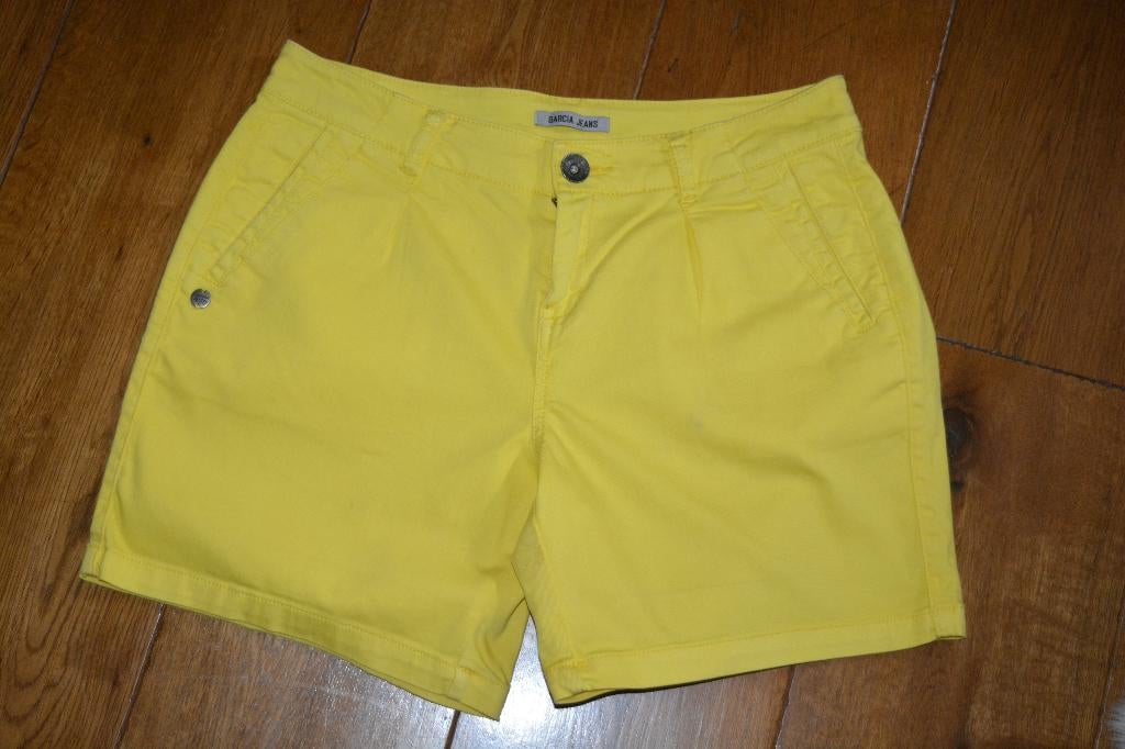 Garcia jeans, leuke vlotte short/korte broek, maat S, Kort, Geel, Ophalen of Verzenden, Zo goed als nieuw