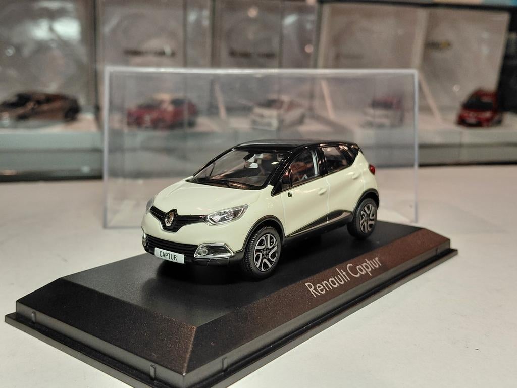 Renault Captur I ph1 2013-2017 Ivoire-Noir 1/43 Norev, Ophalen of Verzenden, Gebruikt, Auto, Norev