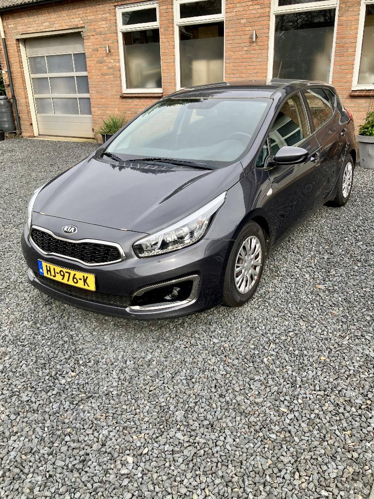 Kia (Pro) Cee d 1.0 T-gdi 2015 Grijs, Auto's, Kia, Stof, Zwart, Origineel Nederlands, Handgeschakeld