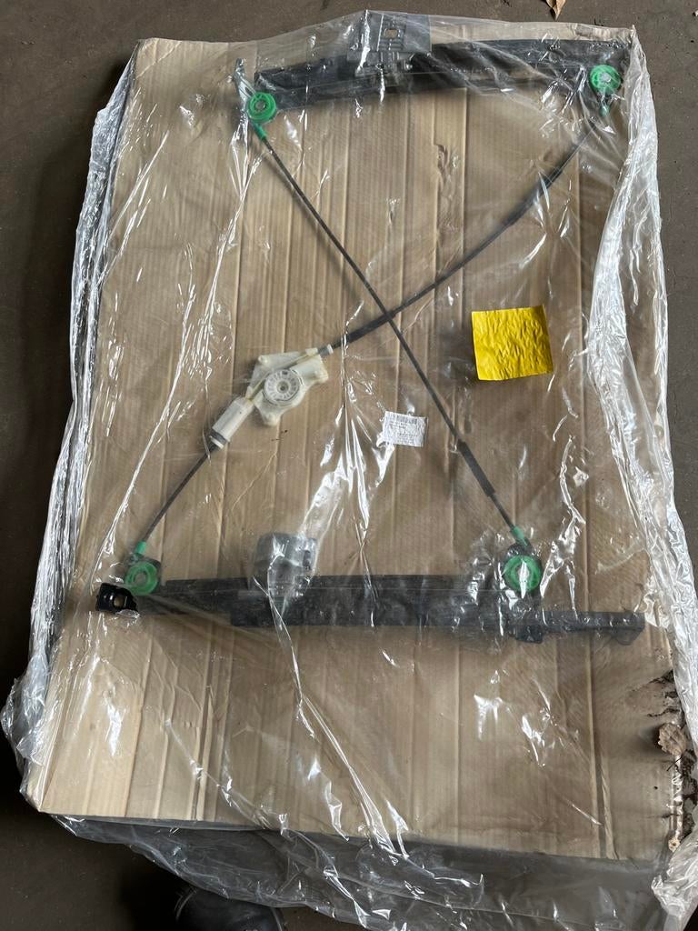 Raam Ruit mechaniek rechts Audi A4 S4 Cabrio orgineel  nieuw, Auto-onderdelen, Ruiten en Toebehoren, Ophalen of Verzenden, Nieuw