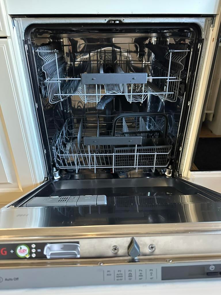 AEG inbouw vaatwasser in keurige staat, Witgoed en Apparatuur, Ophalen, Minder dan 85 cm, 60 cm of meer, Zo goed als nieuw