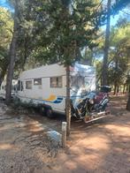 Zeer betrouwbare ruime camper met motordrager