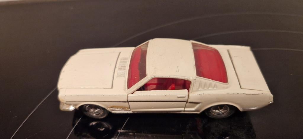 Dinky toys ford mustang, Ophalen of Verzenden, Zo goed als nieuw, Auto, Dinky Toys