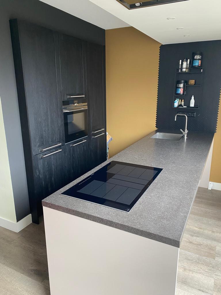 Moderne keuken met eiland, composietblad & Siemens apparaten, Ophalen, Gebruikt, Zwart, Overige typen