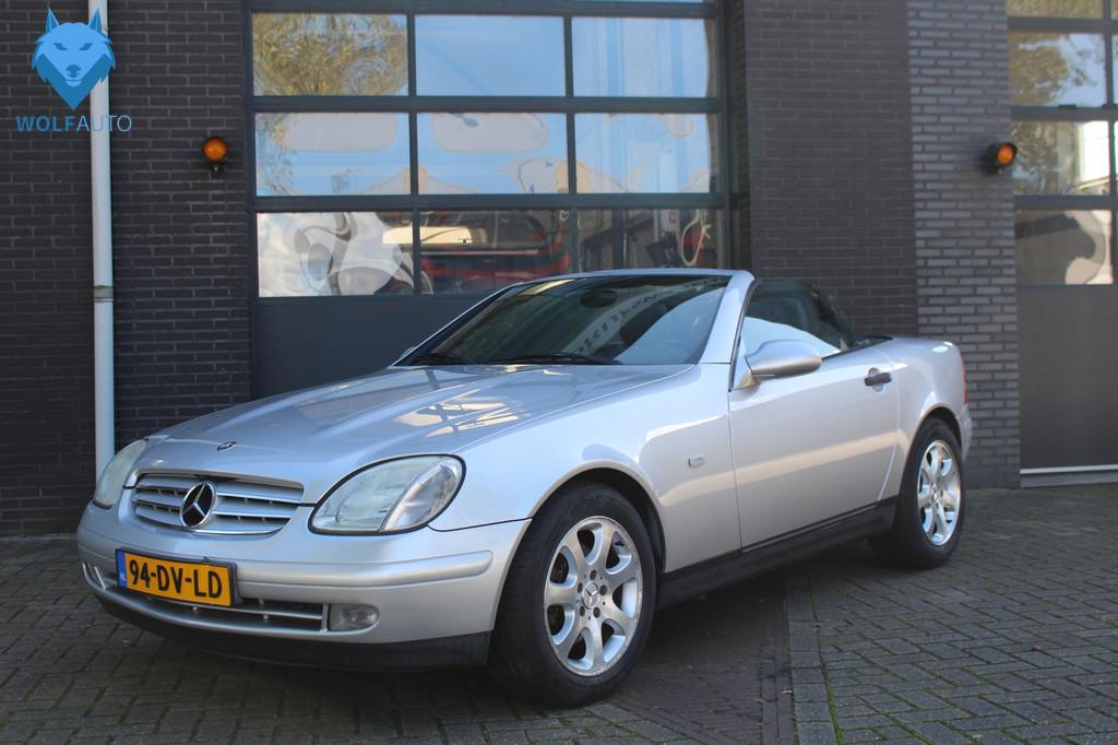 Mercedes-Benz SLK 200 ORIGINEEL NL! NIEUWE APK, Voorwielaandrijving, 1998 cc, Zwart, Cabriolet