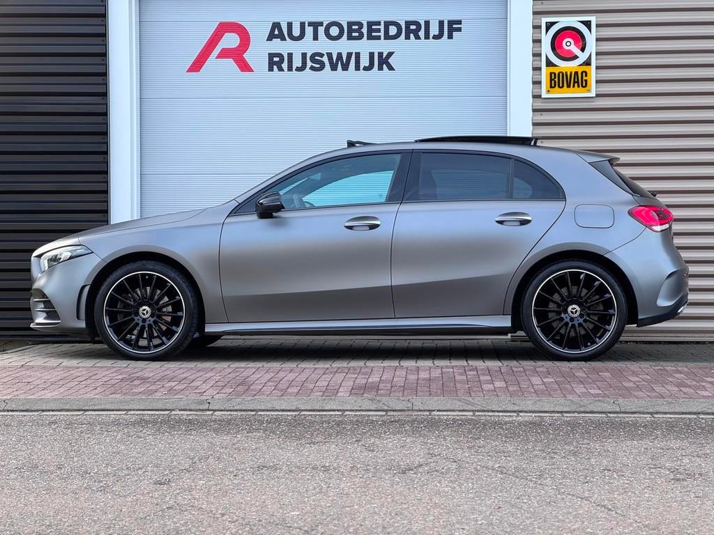 Mercedes-Benz A-klasse 250 e AMG Line Pano/360/Memory/Sfeer, 12 maanden, Gebruikt, 4 cilinders, Alcantara