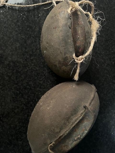 2 x koe bel. Zie foto's, Ophalen