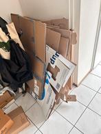 Diverse verhuisdozen en kartonnen platen, 40 tot 60 cm, Opvouwbaar, 35 tot 50 cm, Doos