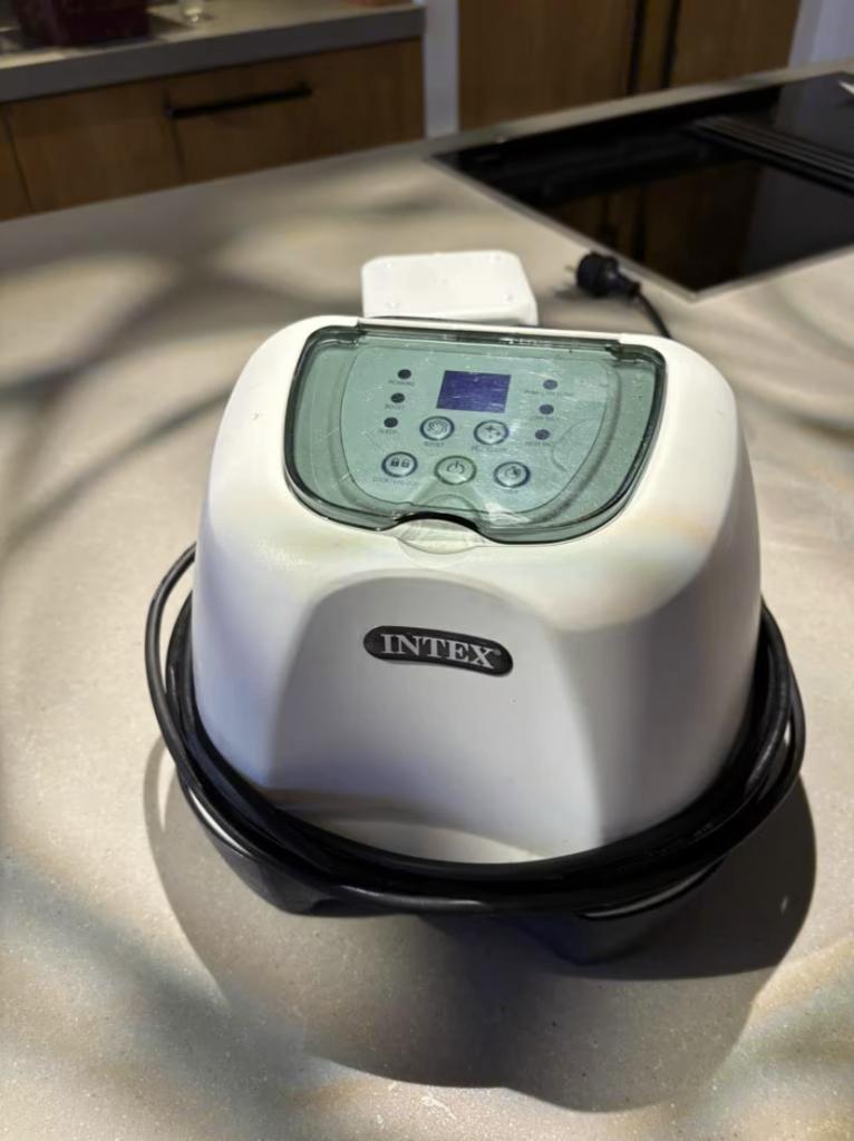 Intex Krystal Clear zoutwatersysteem QS400, Tuin en Terras, Zwembad-toebehoren, Ophalen of Verzenden, Gebruikt, Reinigingsmiddel