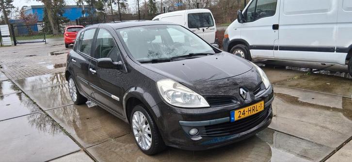 Renault clio 12 16v 5drs speciale rip curl airco Cruise lmv, Auto's, Renault, Bedrijf, Clio, ABS, Airbags, Airconditioning, Boordcomputer