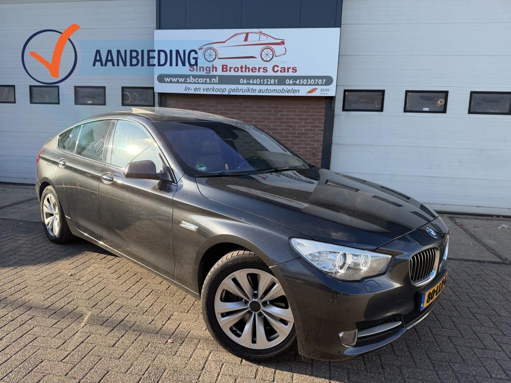 BMW 5 Serie Gran Turismo 535i High EXE AUT LEER NAVI XENON Y, Auto's, BMW, Automaat, Euro 5, Gebruikt, Navigatiesysteem