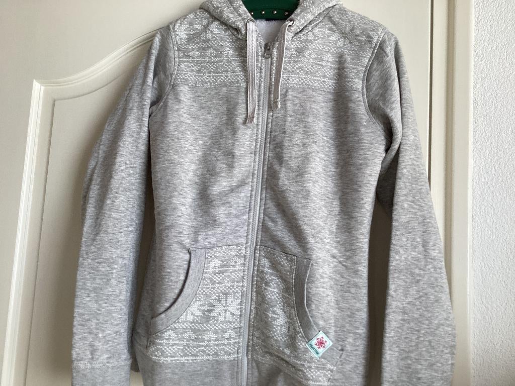 Crivit sports warm vest met capuchon (nieuw ), Nieuw, Ophalen of Verzenden, Crivit, Maat 36 (S)