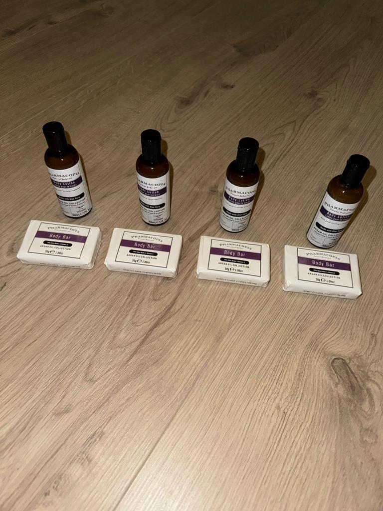 Pharmacopia, Ophalen of Verzenden, Nieuw