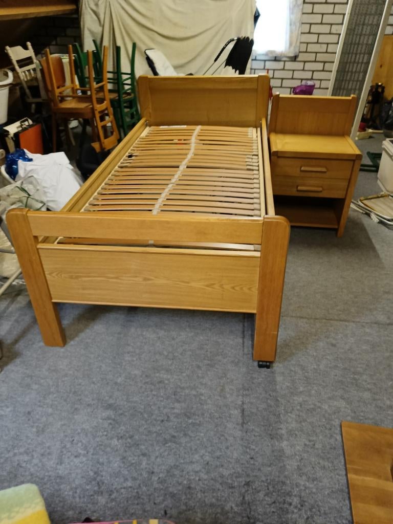 Bedden, Huis en Inrichting, Slaapkamer | Bedden, Ophalen, Gebruikt, 90 cm, Eenpersoons