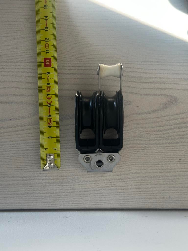 Harken Blok 2-schijfs met Hondsvot, Watersport en Boten, Ophalen of Verzenden, Zo goed als nieuw, Lijn of Blok