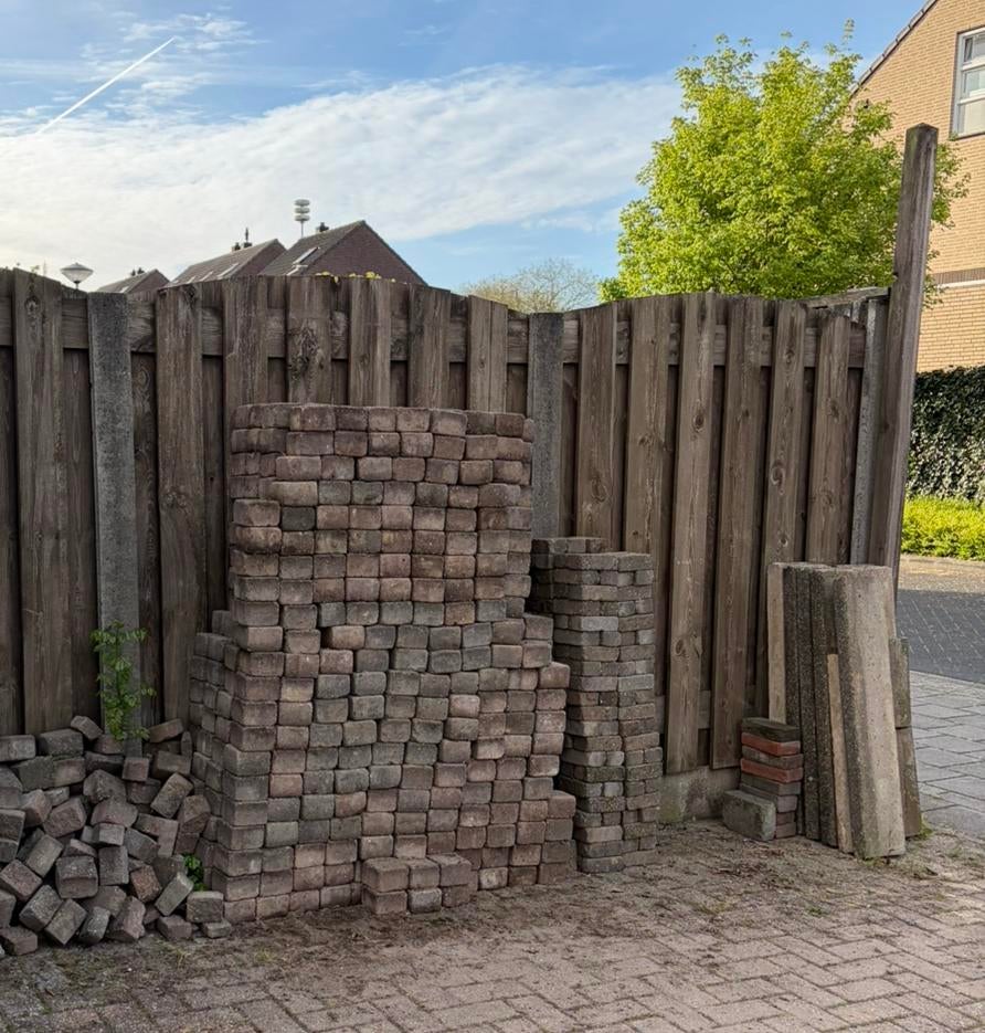 Koppelstones vierkant en rechthoekig en opsluitband. Gratis!, Ophalen, Gebruikt, Klinkers, 10 m² of meer