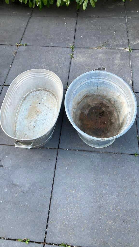 2x Zinken Teil/bloembakken, Tuin en Terras, Bloembakken en Plantenbakken, Ophalen, Gebruikt, Minder dan 30 cm, Rond
