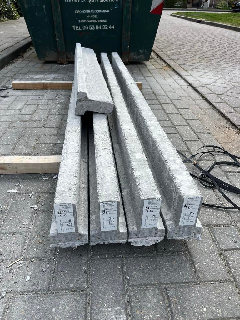 Beton balken broodjesvloer, Doe-het-zelf en Verbouw, Ophalen of Verzenden, Zo goed als nieuw