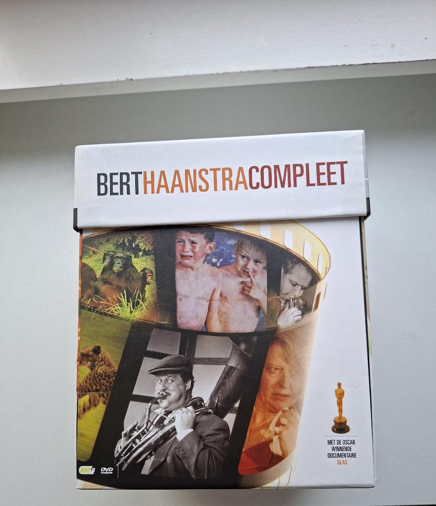 DVD - box Bert Haanstra Compleet 10 DVD's incl. boek, Alle leeftijden, Boxset, Ophalen of Verzenden, Zo goed als nieuw