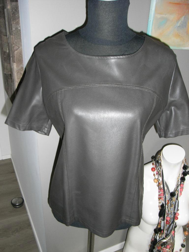 ESQUALO bruin pu leren top korte mouw mt 36/38, NIEUW!, Kleding | Dames, Tops, Maat 38/40 (M), Bruin, Ophalen of Verzenden, Korte mouw