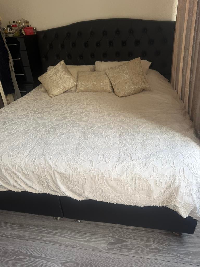 Boxspring GRATIS, Ophalen, Zo goed als nieuw, Tweepersoons