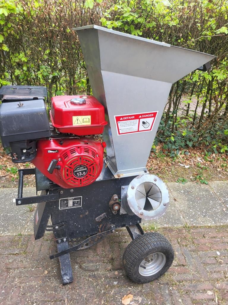 Hakselaar met een krachtige 13 pk benzine motor, Tuin en Terras, Hakselaars, Ophalen of Verzenden, Gebruikt