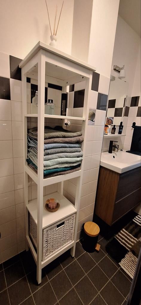 Ikea Hemnes stellingkast, Huis en Inrichting, Badkamer | Badkamermeubels, Ophalen, (Half)hoge kast, 50 tot 100 cm, Zo goed als nieuw