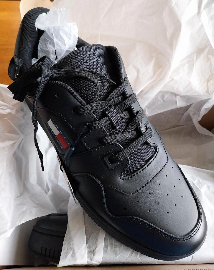 Tommy Hilfiger schoenen Retro 44, Kleding | Heren, Schoenen, Nieuw, Sneakers of Gympen, Zwart, Ophalen of Verzenden