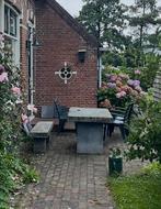 Gratis af te halen: Betonnen tuintafel (hol van binnen), Tuin en Terras, Ophalen, Gebruikt, Rechthoekig, Overige materialen