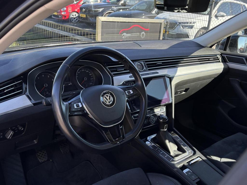 Volkswagen Passat Variant 1.4 TSI ACT Highline trekhaak pano, Auto's, Volkswagen, Gebruikt, Euro 6, 4 cilinders, 150 pk