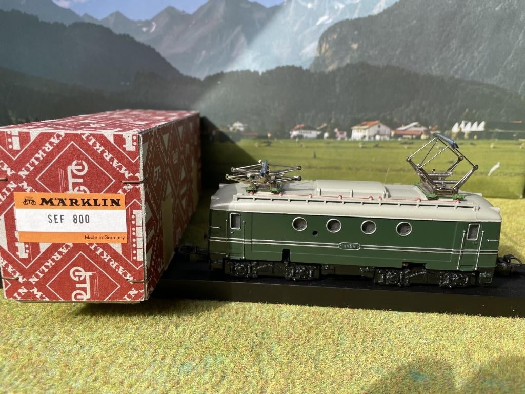 Märklin 3012 SEF 800  BR 1100 van de SNCF, Wisselstroom, Locomotief, Ophalen of Verzenden, Zo goed als nieuw