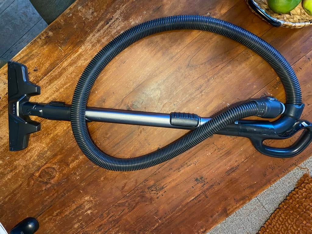 AEG Stofzuiger Onderdelen - VX 8.2 Silence - Nieuwstaat, Ophalen, Zo goed als nieuw