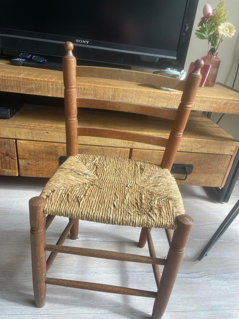Vintage houten kinderstoel met rieten zitting, Kinderen en Baby's, Ophalen, Gebruikt, Overige typen