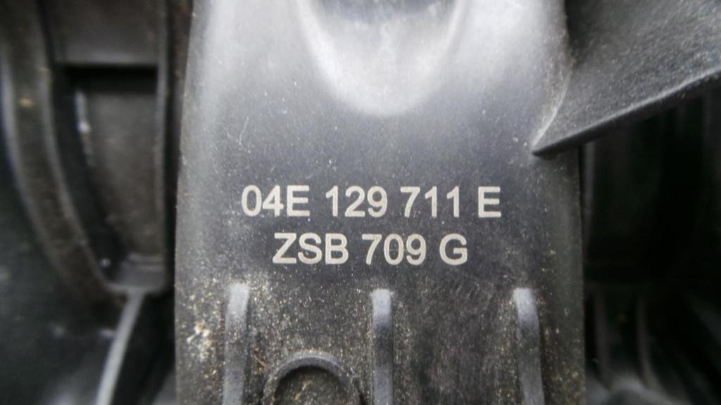 VOLKSWAGEN GOLF INLAAT SPRUITSTUK 2015, Auto-onderdelen, Ophalen of Verzenden, Gebruikt, Stiba lid